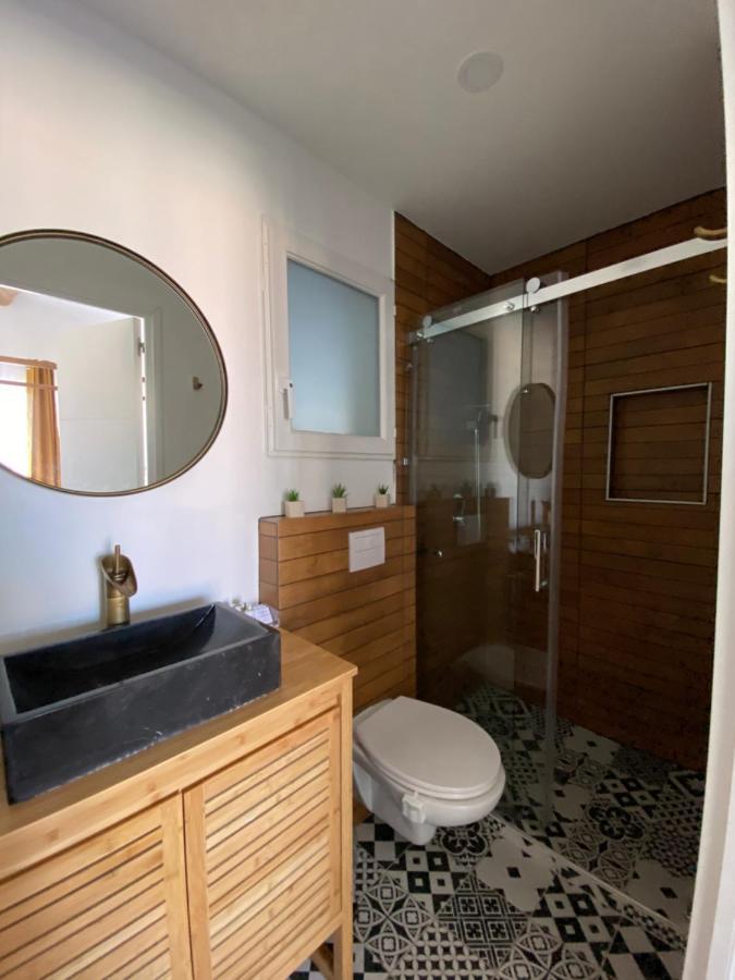 O Bain Soleil Bed & Breakfast Bourg-Saint-Andéol Екстериор снимка