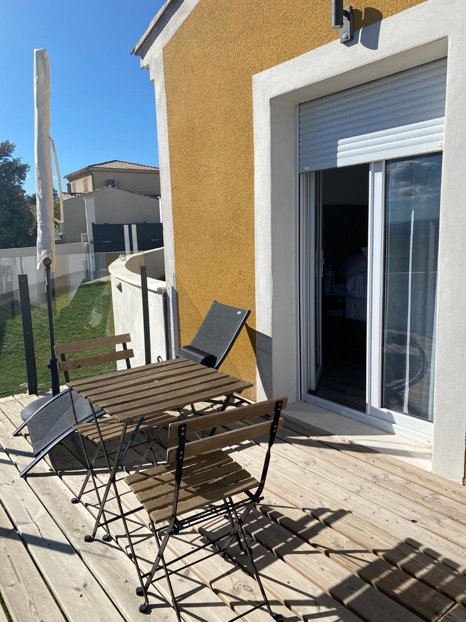 O Bain Soleil Bed & Breakfast Bourg-Saint-Andéol Екстериор снимка